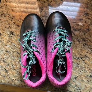 DSG Kids Black and Pink Soccer Cleats with Black/Light Blue Laces